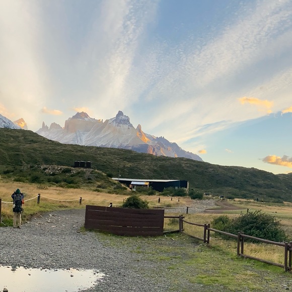 Meet your Posher, Faith - Picture 1 of 2